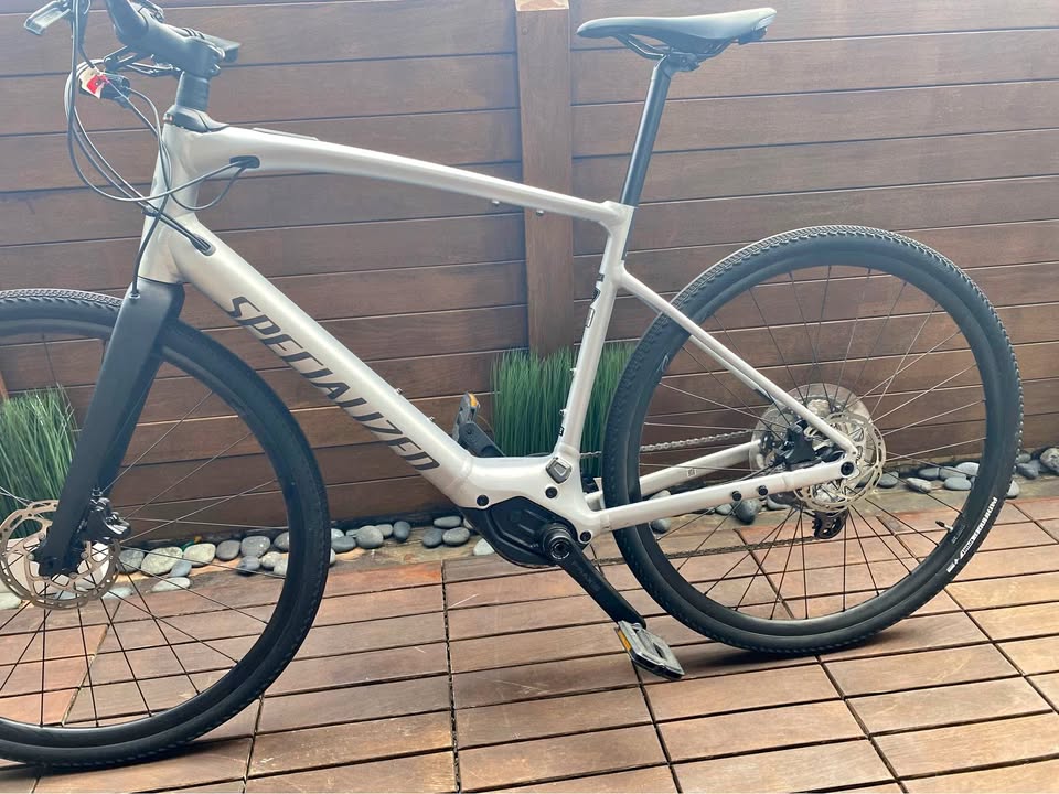 Specialized Turbo Vado SL 5.0 – Size Large 24”