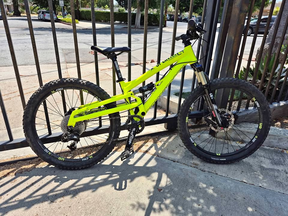 Diamondback Splinter 24"-in kids full suspension mountain bike