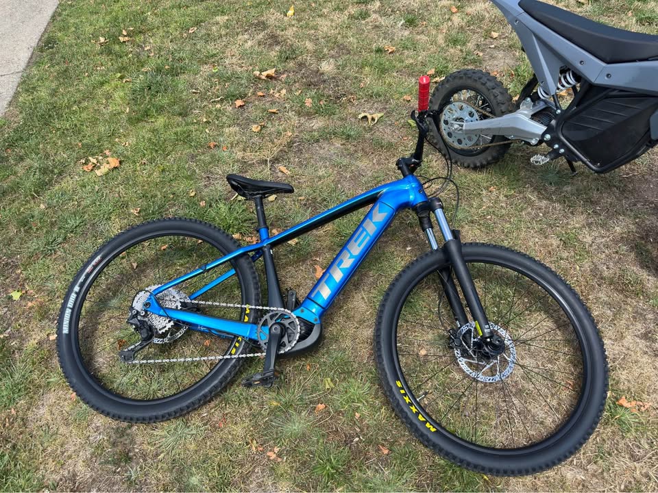 2024 Trek Powerfly 4 24”