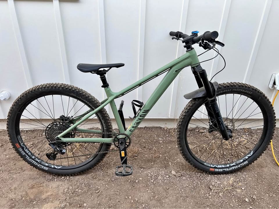Canyon Stoic 4 Small Green 24”